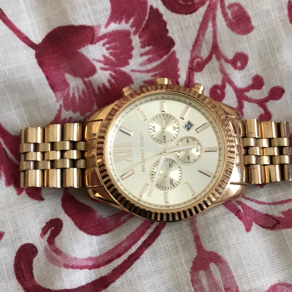 Michael Kors Accessories - Michael Kors Unisex Watch in Gold